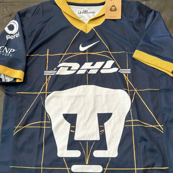 Liga MEXICO PUMAS UNAM Men's JERSEY Sz M,L,XL,2XL NEW by Nike - Picture 1 of 6